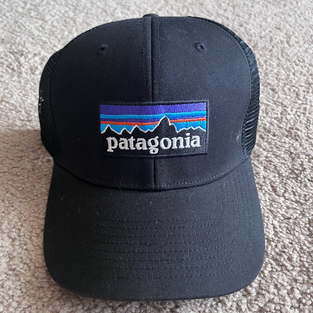 Patagonia men’s SnapBack trucker hat